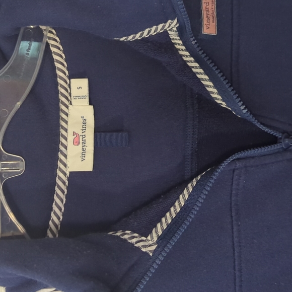 Vineyard Vines navy pullover - Picture 3 of 4